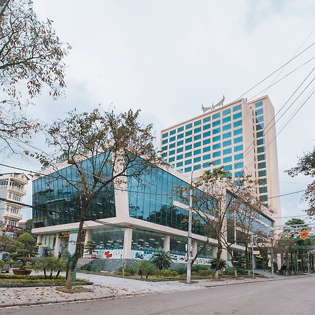 Muong Thanh Grand Lao Cai Hotel Exterior foto